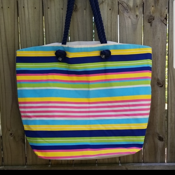 NEW! Tommy Bahama oversized beach tote - Picture 2 of 8
